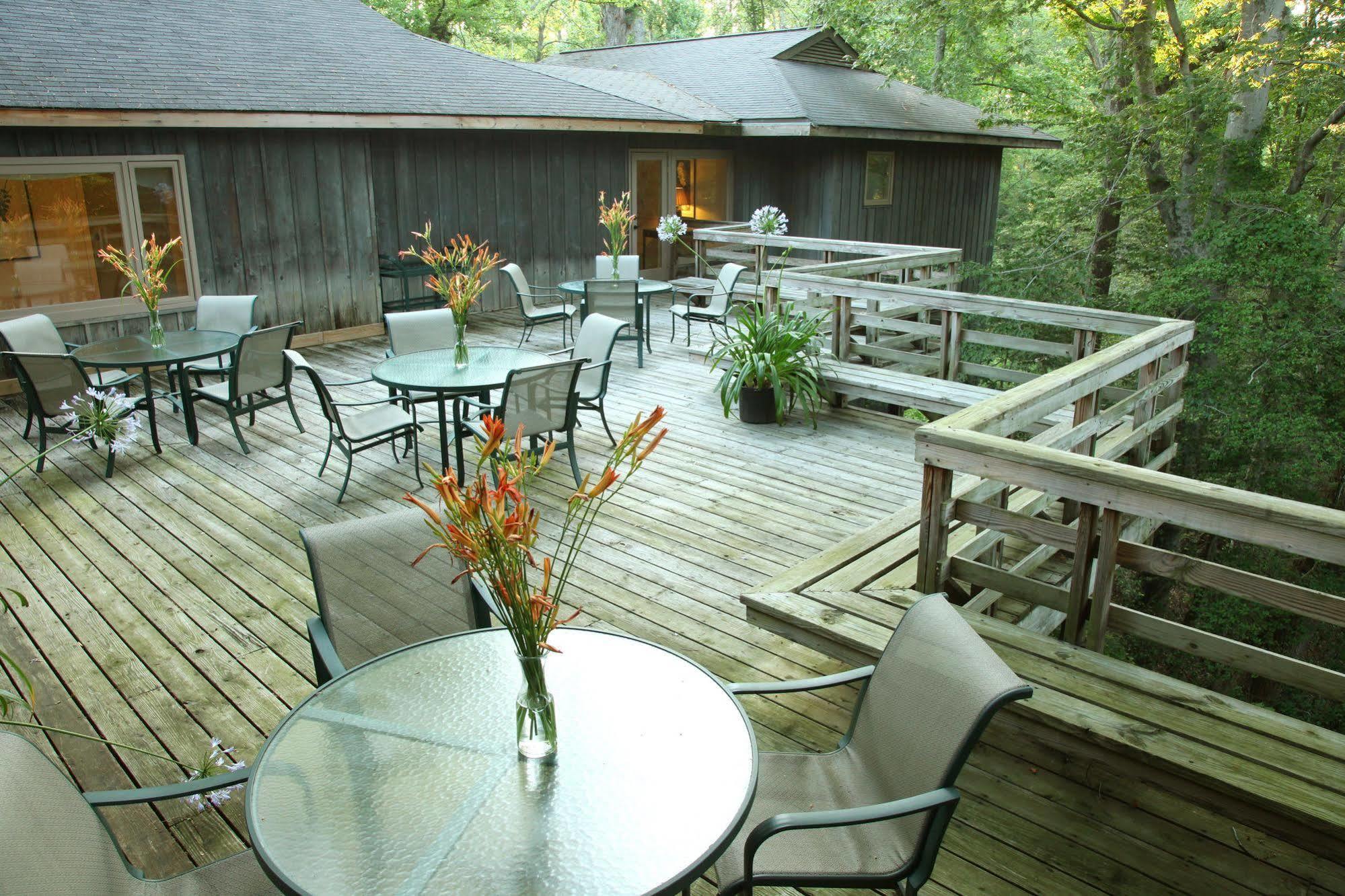 The Inn At Stratford Hall East End Εξωτερικό φωτογραφία